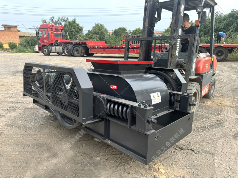 煤矸石破碎專(zhuān)家：狼牙破碎機(jī)在固廢處理中的有哪些獨(dú)特優(yōu)勢(shì)？